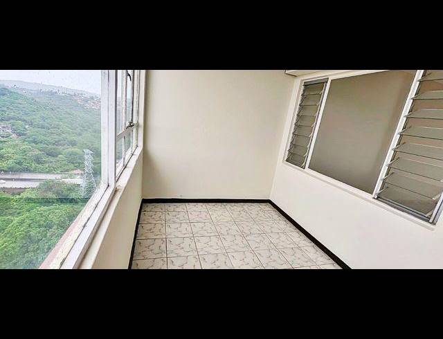 2 BEDROOM APARTMENT FOR SALE IN CARRINGTON HEIGHTS